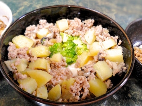 じゃが芋と豚ひき肉の餡かけ豆腐